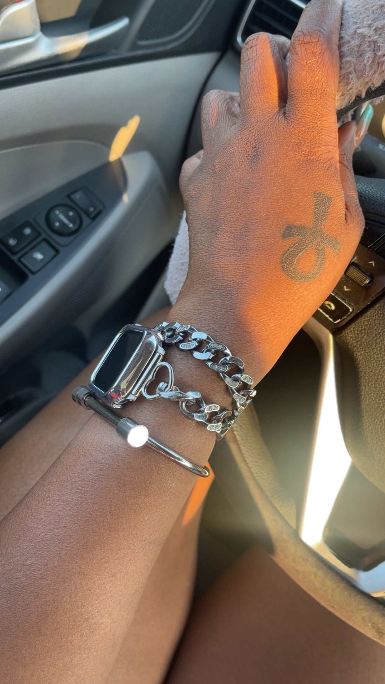 💎 Chain Luxe Apple Watch Band