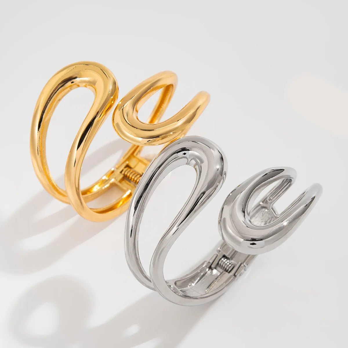 Wave Luxe Cuff πβ¨