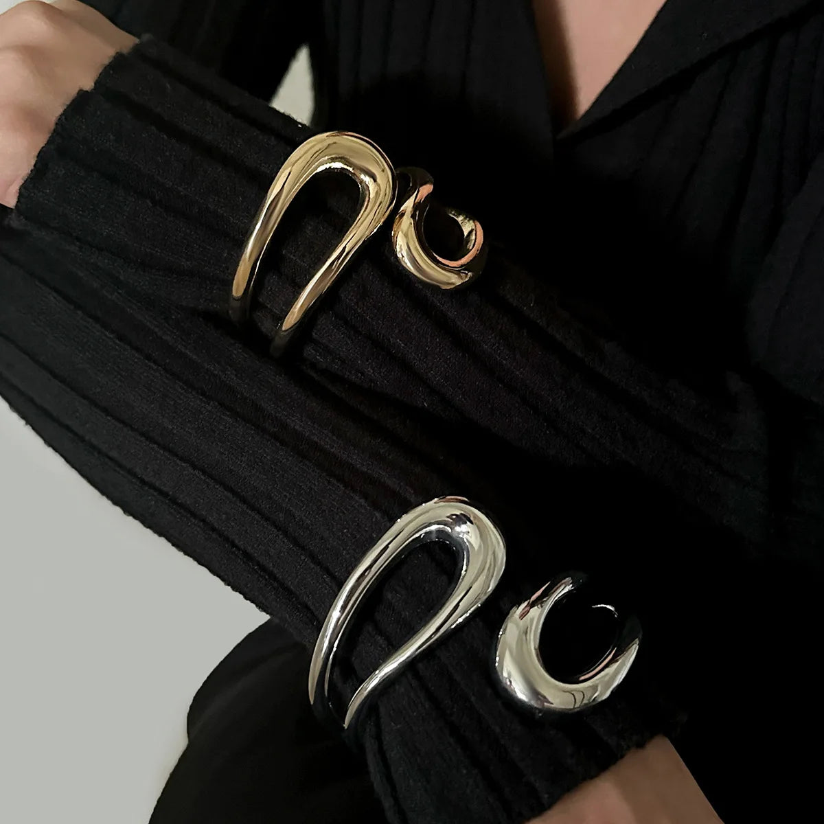 Wave Luxe Cuff πβ¨