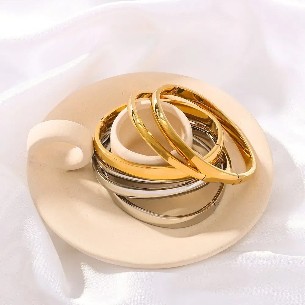 Luxe Bangle ✨