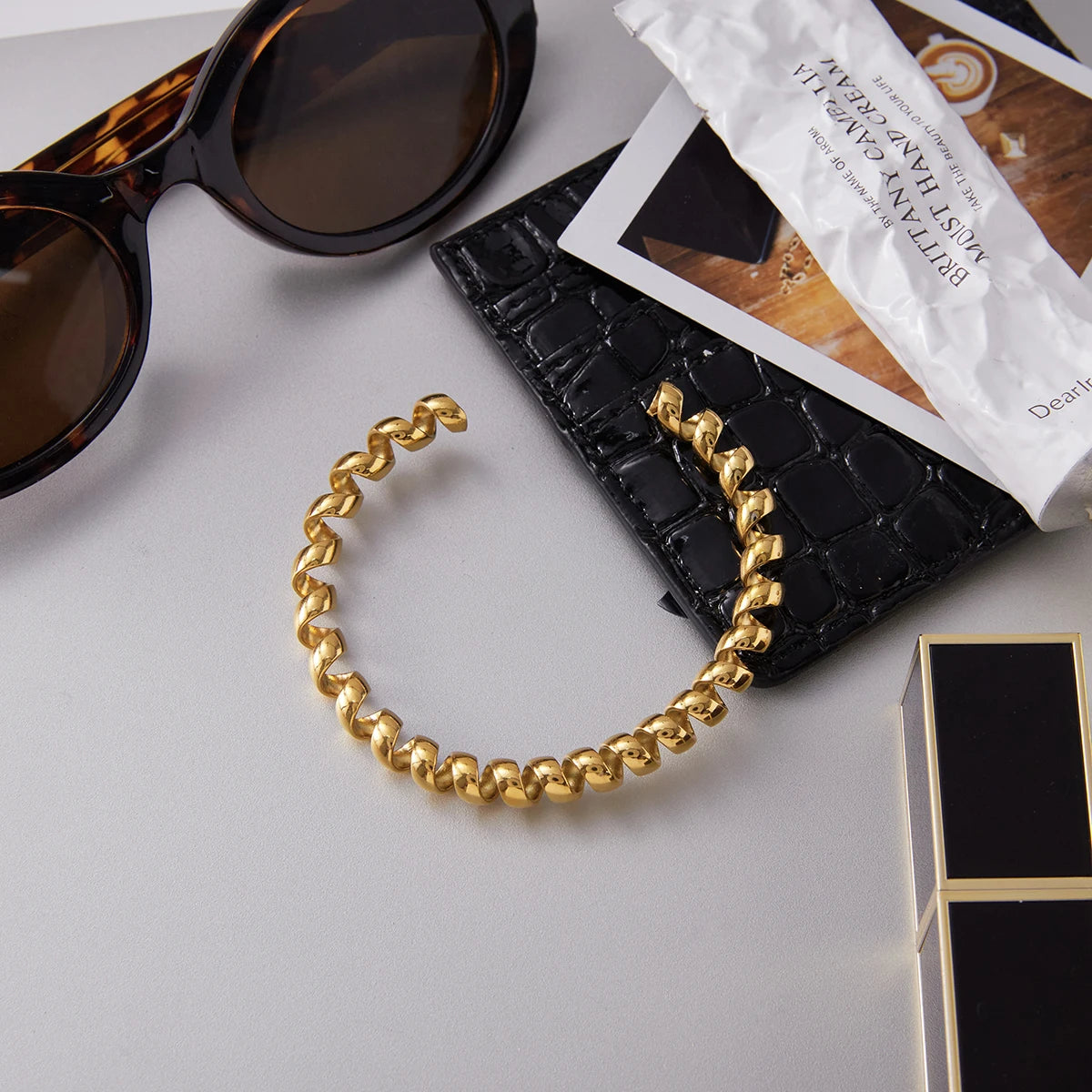 Luxe Twist Cuff ✨