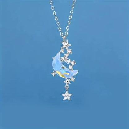 🌙 Dreamcatcher Moon Necklace