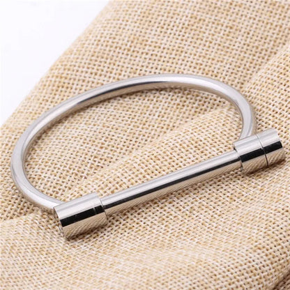 💎 Infinity Bar Bangle