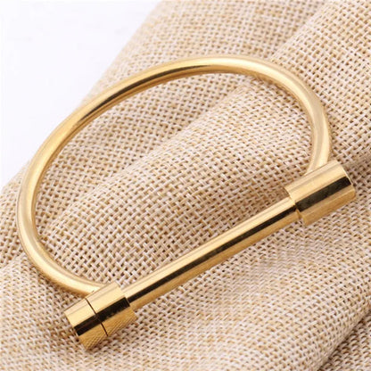 💎 Infinity Bar Bangle