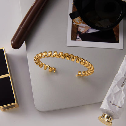 Luxe Twist Cuff ✨
