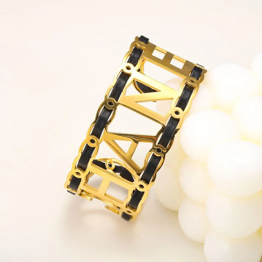 Edge & Chain Cuff ✨