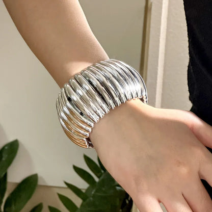 Bold Radiance Bangle
