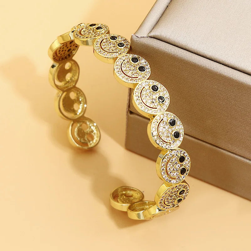 Shimmer & Smile Bracelet ✨😊
