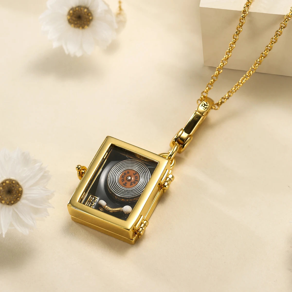 Spin the Magic Record Player Necklace🎶