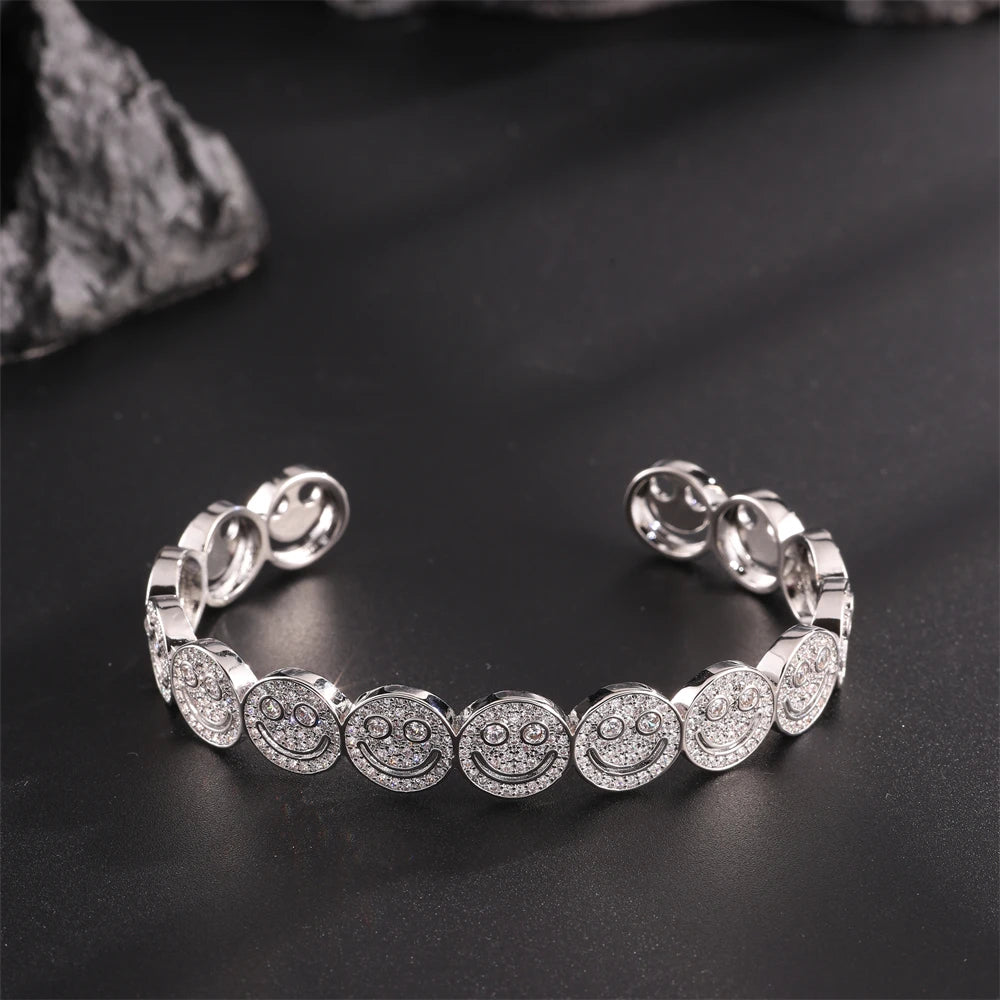 Shimmer & Smile Bracelet ✨😊