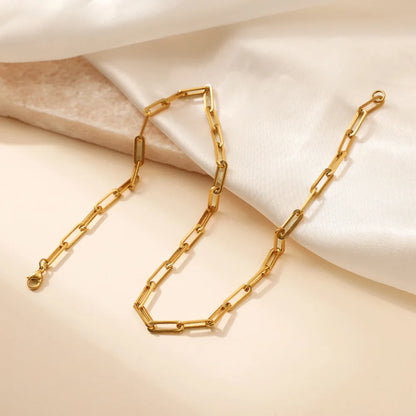 The Golden Links Necklace